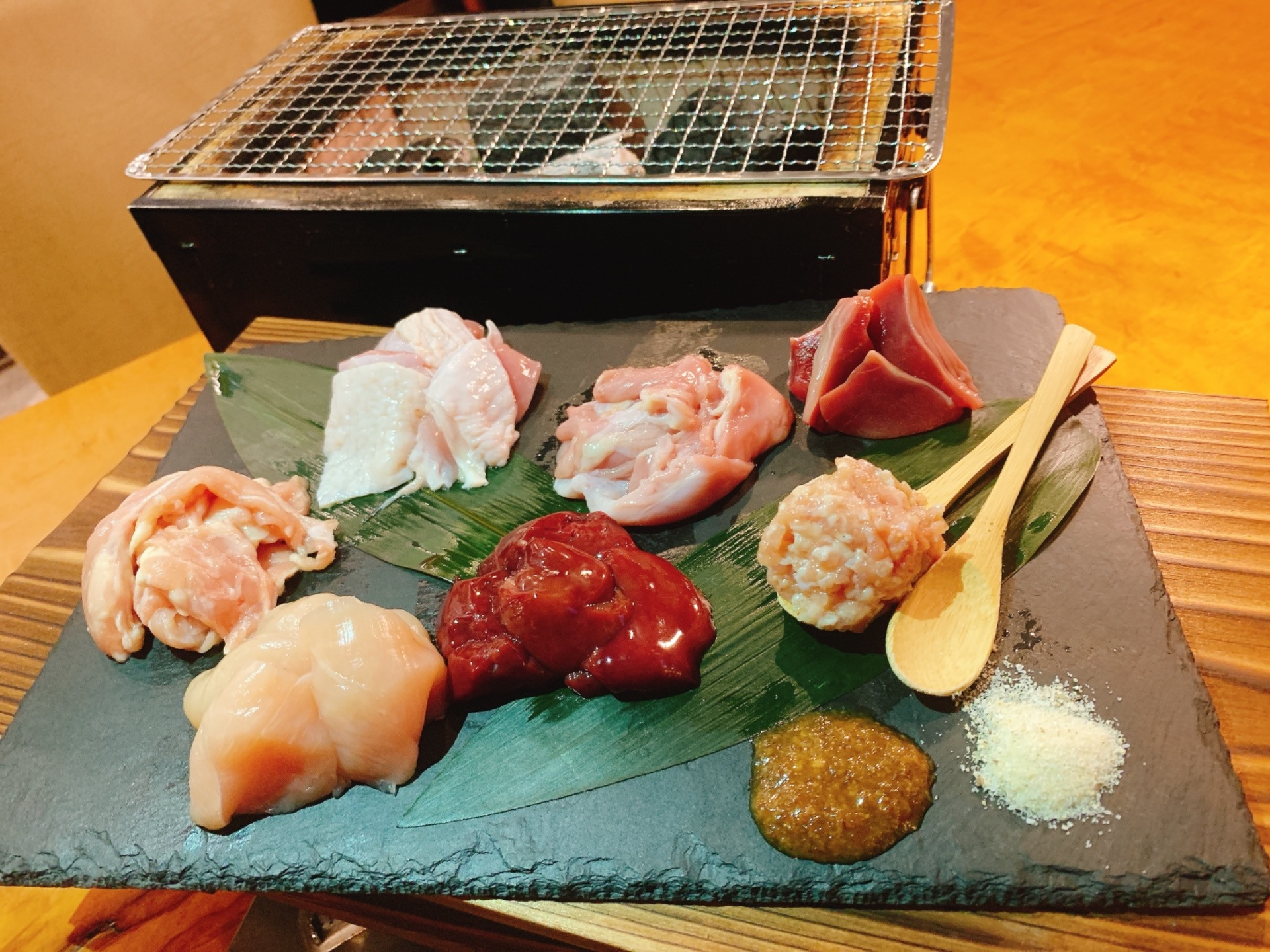 産地直送の美味しさを閉じ込めた鳥料理を京橋でご提供